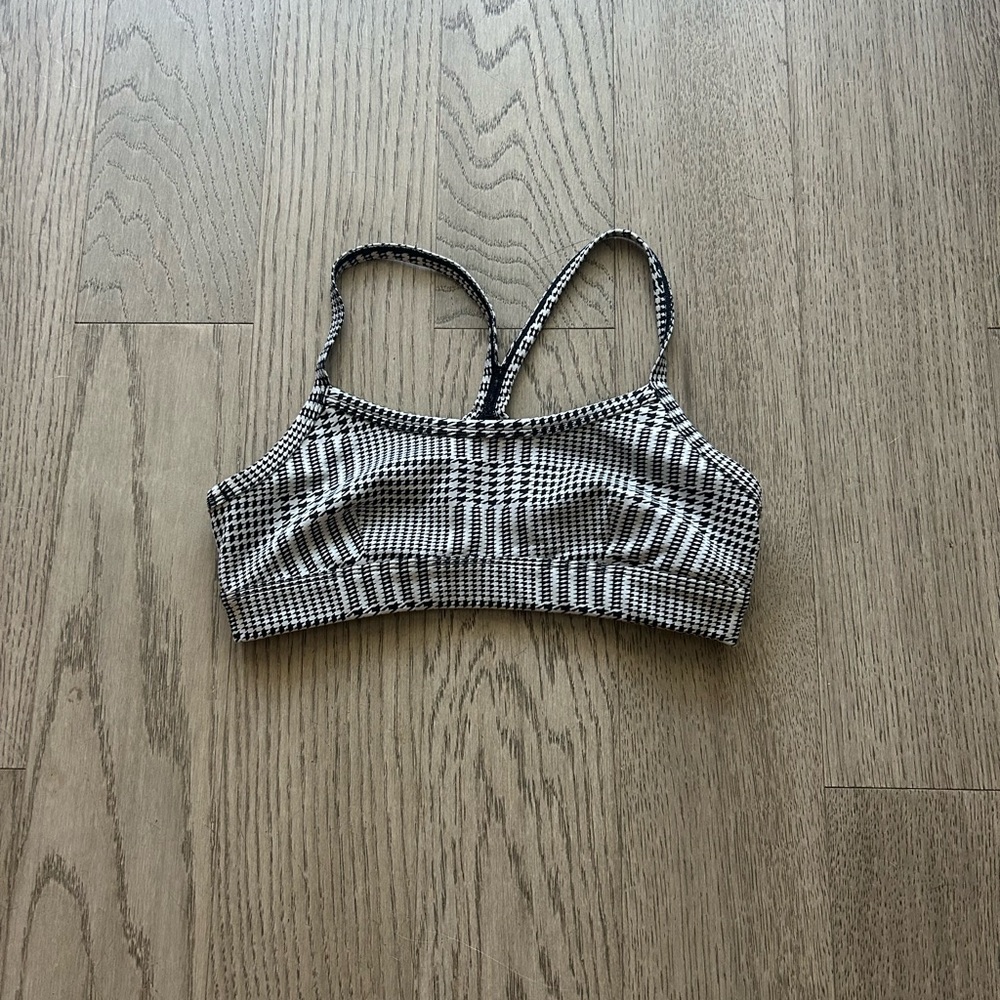 ALO Yoga Black & White Houndstooth Sports Bra